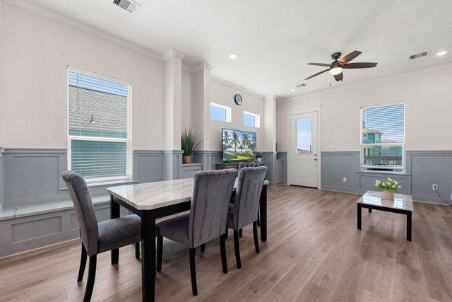 22906 Miramar Street, Galveston, TX 77554