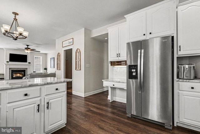 114 ROTHSVILLE STATION RD, Lititz, PA 17543