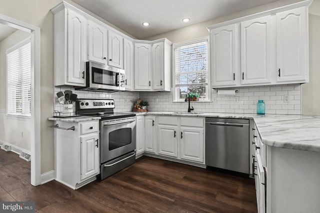 114 ROTHSVILLE STATION RD, Lititz, PA 17543