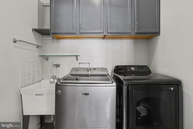 114 ROTHSVILLE STATION RD, Lititz, PA 17543