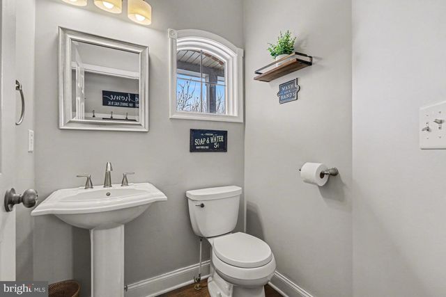 114 ROTHSVILLE STATION RD, Lititz, PA 17543