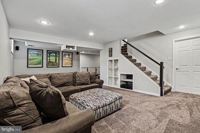 114 ROTHSVILLE STATION RD, Lititz, PA 17543