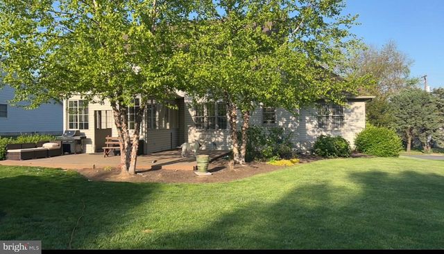 114 ROTHSVILLE STATION RD, Lititz, PA 17543