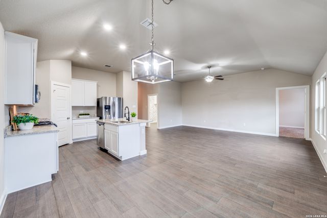 7060 Rimwood, Live Oak, TX 78233