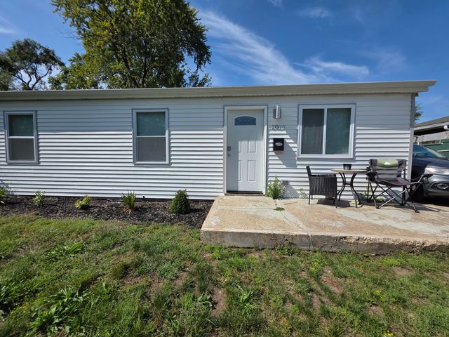 2016 Wright Street, Gary, IN 46404