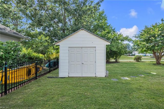 400 Las Gaviotas BLVD, Chesapeake, VA 23322