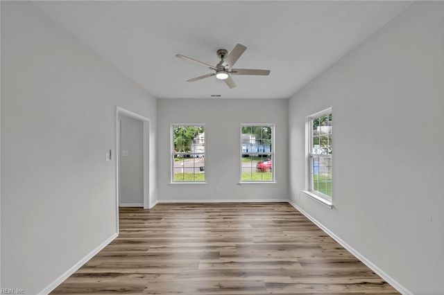 400 Las Gaviotas BLVD, Chesapeake, VA 23322