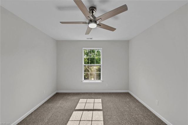 400 Las Gaviotas BLVD, Chesapeake, VA 23322