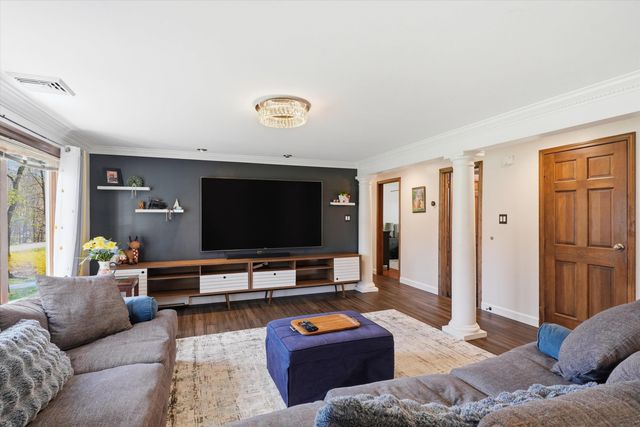 11 Oriole Road, Windham, NH 03087