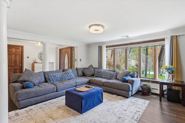 11 Oriole Road, Windham, NH 03087