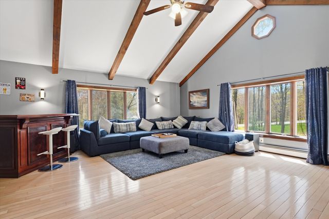 11 Oriole Road, Windham, NH 03087