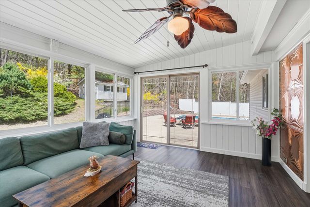 11 Oriole Road, Windham, NH 03087