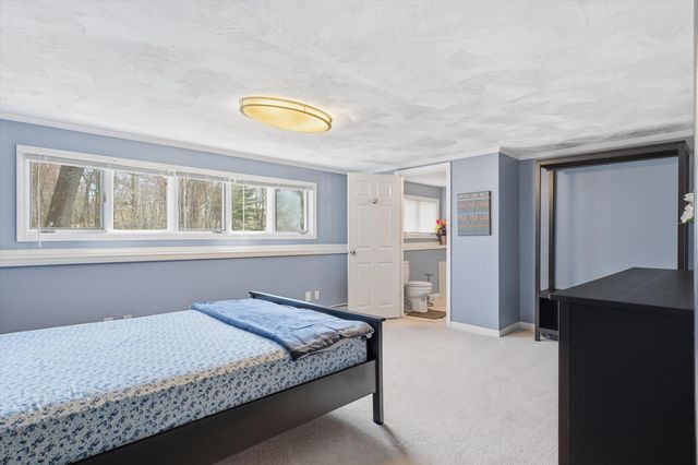 11 Oriole Road, Windham, NH 03087