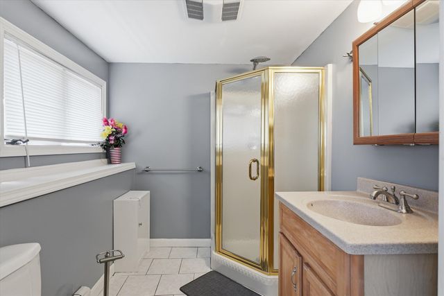 11 Oriole Road, Windham, NH 03087