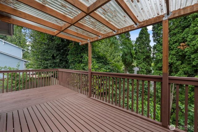 12057 20th Avenue NE, Seattle, WA 98125