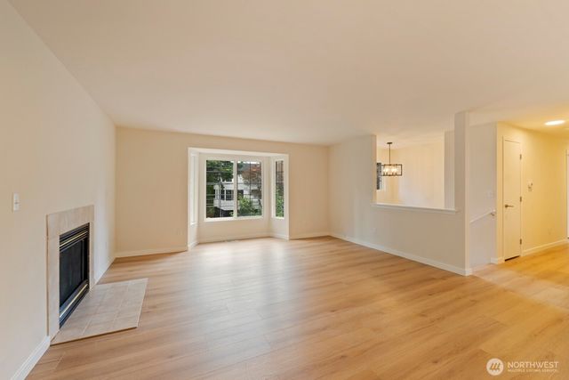 12057 20th Avenue NE, Seattle, WA 98125