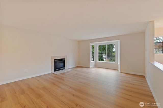 12057 20th Avenue NE, Seattle, WA 98125