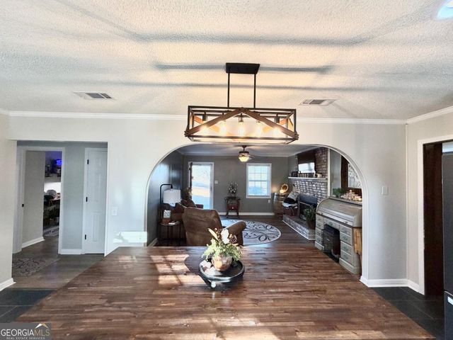 1242 Broxton Highway, Hazlehurst, GA 31539