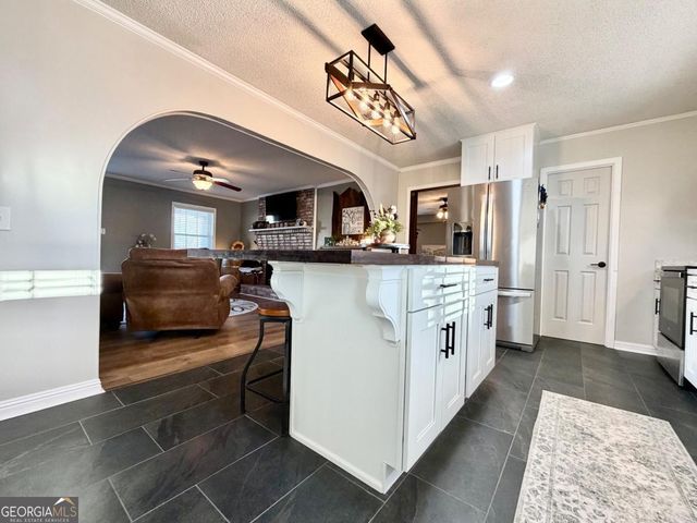 1242 Broxton Highway, Hazlehurst, GA 31539