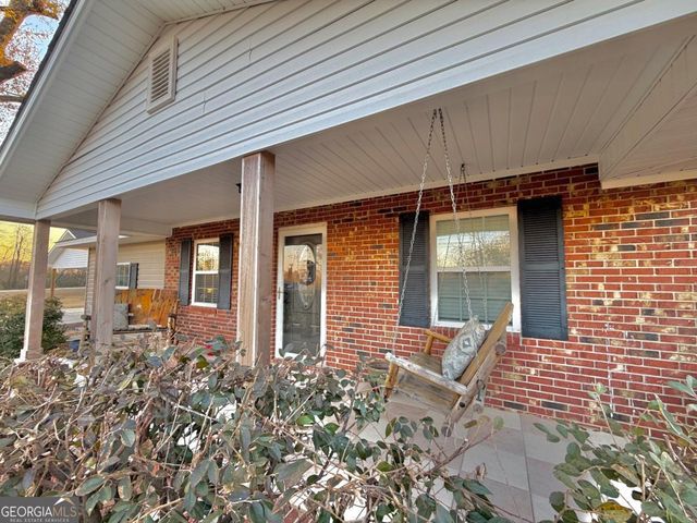 1242 Broxton Highway, Hazlehurst, GA 31539