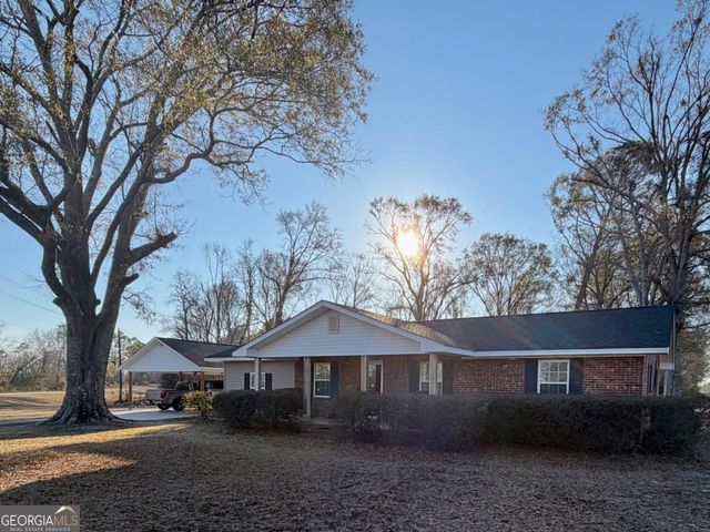 1242 Broxton Highway, Hazlehurst, GA 31539