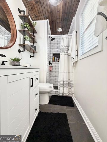 1242 Broxton Highway, Hazlehurst, GA 31539