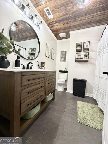 1242 Broxton Highway, Hazlehurst, GA 31539