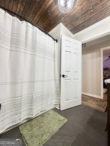 1242 Broxton Highway, Hazlehurst, GA 31539