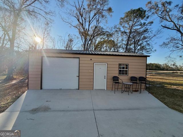 1242 Broxton Highway, Hazlehurst, GA 31539