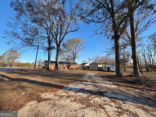 1242 Broxton Highway, Hazlehurst, GA 31539