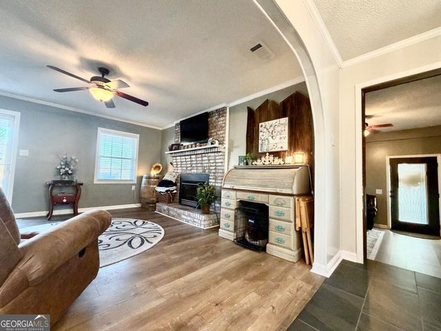 1242 Broxton Highway, Hazlehurst, GA 31539