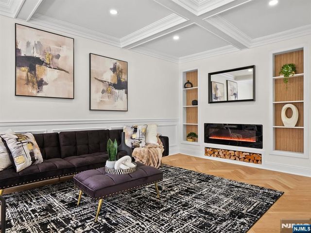 857 Collingwood Avenue, Maywood, NJ 07607