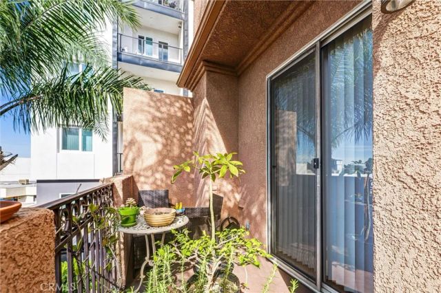 21836 S Vermont Avenue 6, Torrance, CA 90502