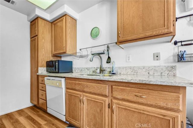 21836 S Vermont Avenue 6, Torrance, CA 90502