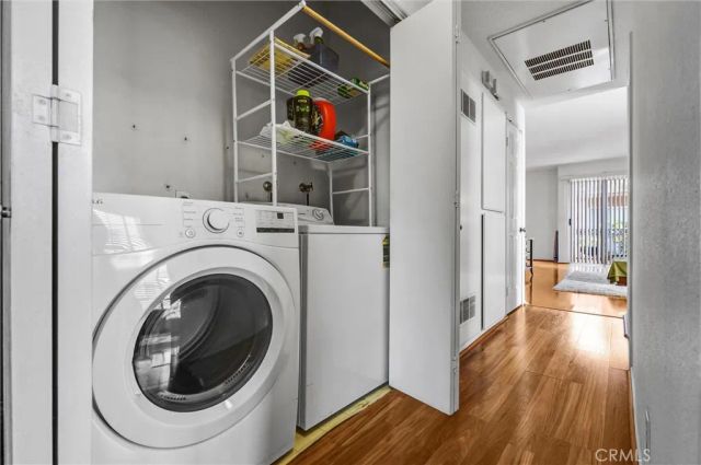 21836 S Vermont Avenue 6, Torrance, CA 90502