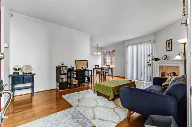 21836 S Vermont Avenue 6, Torrance, CA 90502