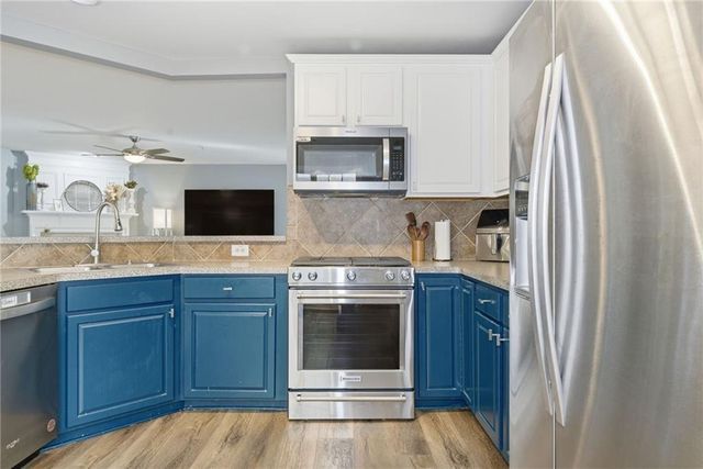 308 Balaban Circle, Woodstock, GA 30188