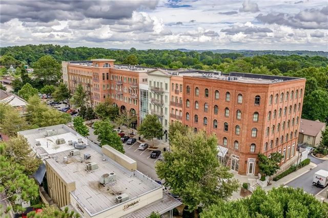 308 Balaban Circle, Woodstock, GA 30188