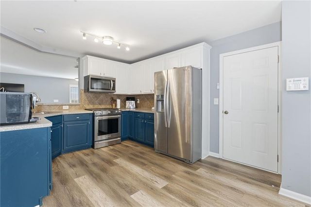 308 Balaban Circle, Woodstock, GA 30188