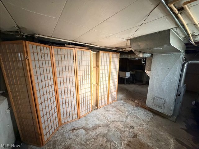 5328 Vine Street, Maple Heights, OH 44137