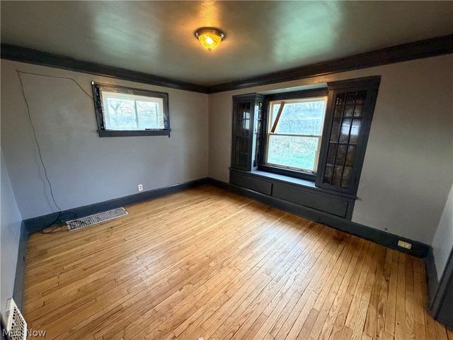 5328 Vine Street, Maple Heights, OH 44137