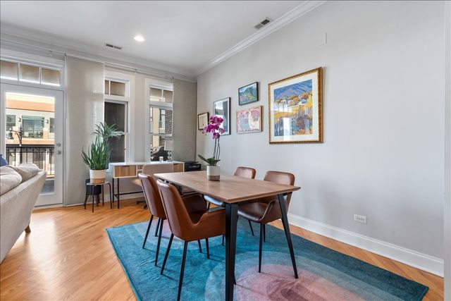 3058 N Lincoln Avenue 3, Chicago, IL 60657