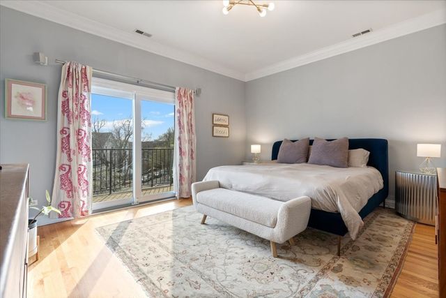 3058 N Lincoln Avenue 3, Chicago, IL 60657