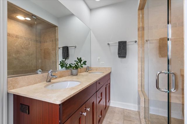 3058 N Lincoln Avenue 3, Chicago, IL 60657