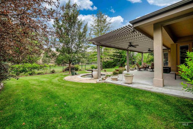393 E Fishing Creek Lane, Eagle, ID 83616