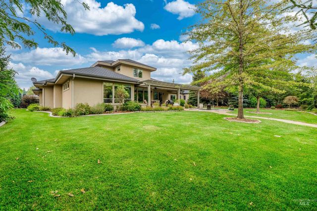 393 E Fishing Creek Lane, Eagle, ID 83616