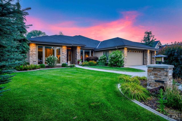 393 E Fishing Creek Lane, Eagle, ID 83616