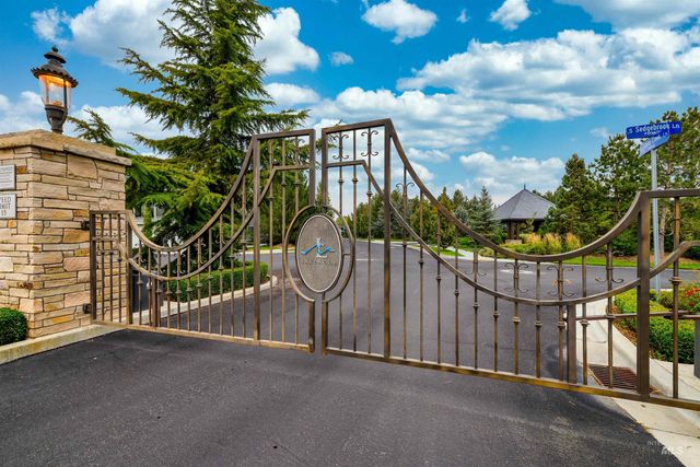 393 E Fishing Creek Lane, Eagle, ID 83616