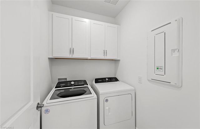 2151 Freemont WAY, Naples, FL 34120