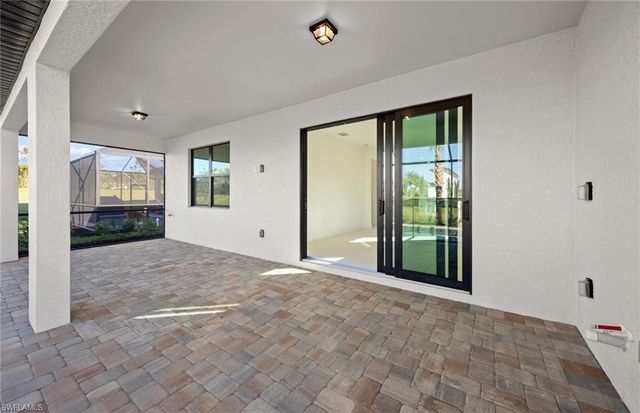2151 Freemont WAY, Naples, FL 34120